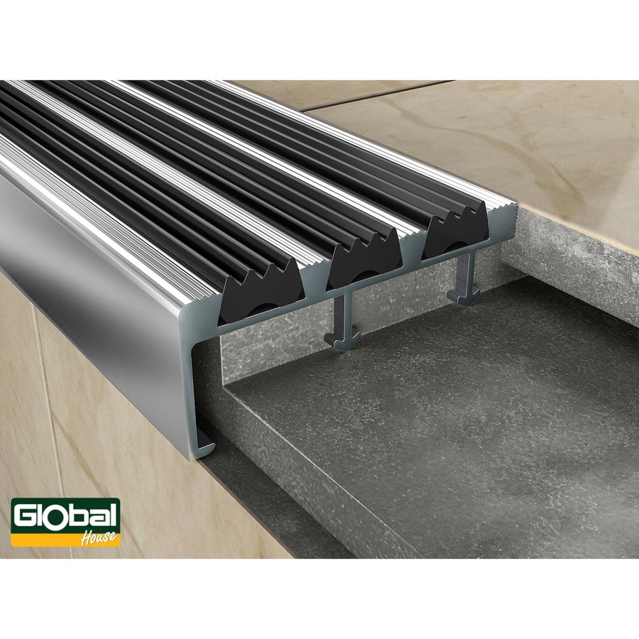 MAC จมูกบันไดอลูมิเนียมกันลื่น หน้ากว้าง 50 มม. ยาว 2 เมตร รุ่น 2DDY017 สีเงินเงา