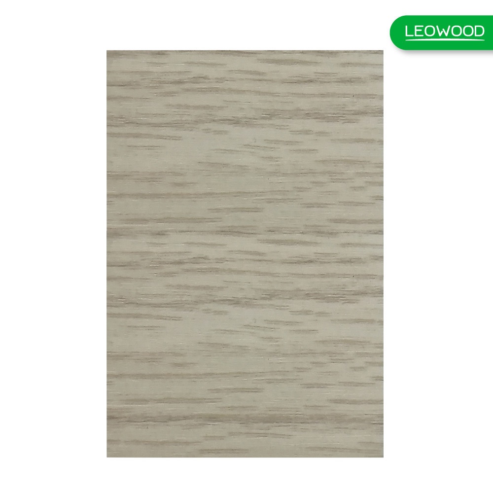 ลีโอวูด บัวพื้นไม้พลาสติกพีวีซี ปิดผิวPVC -ไวท์โอ๊ค 304 ขนาด 16x50x2000 มม.