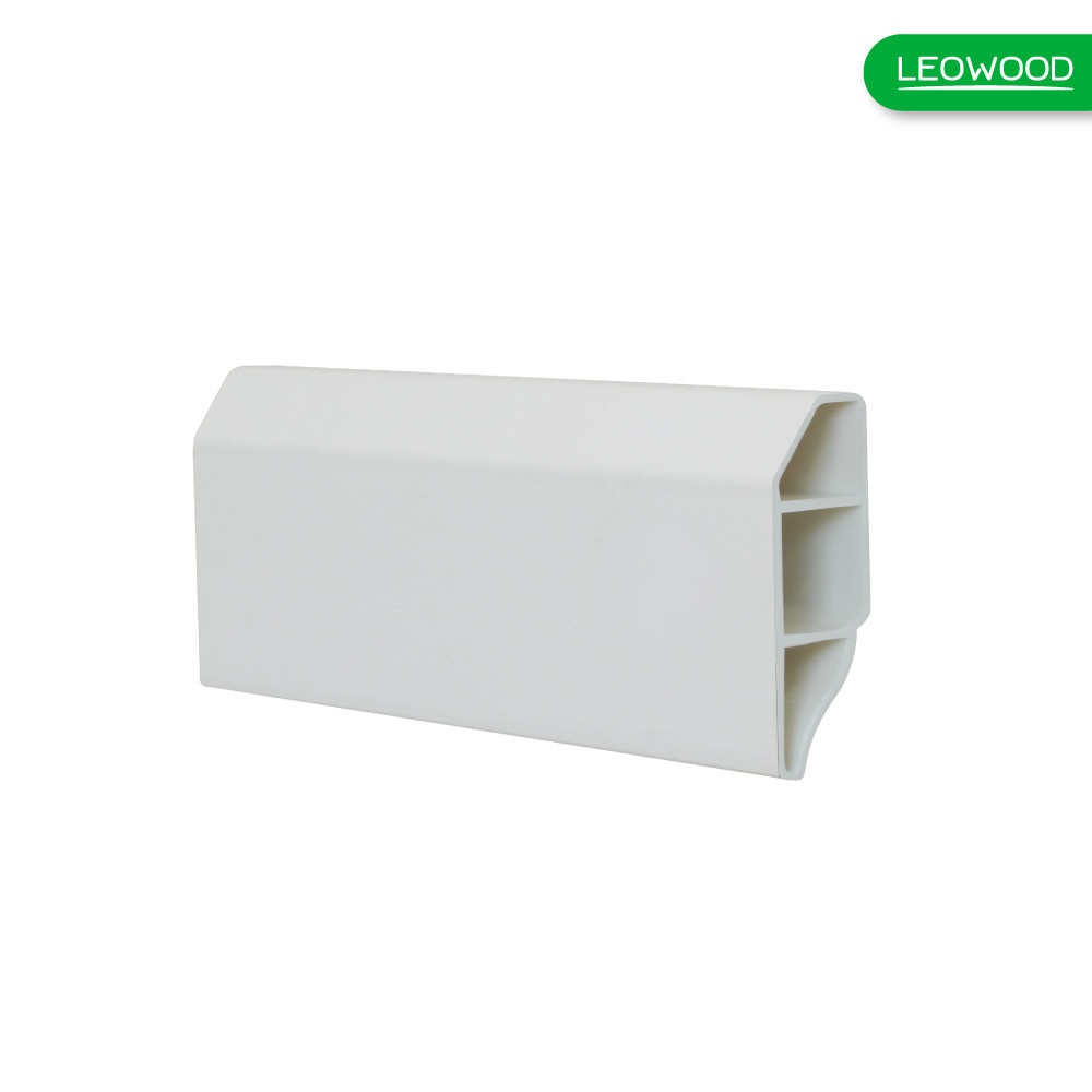 ลีโอวูด บัวพื้นไม้พลาสติกพีวีซี ปิดผิวPVC - เพิร์ลไวท์ 004-1 (ลบมุม) ขนาด 16x50x2000 มม.