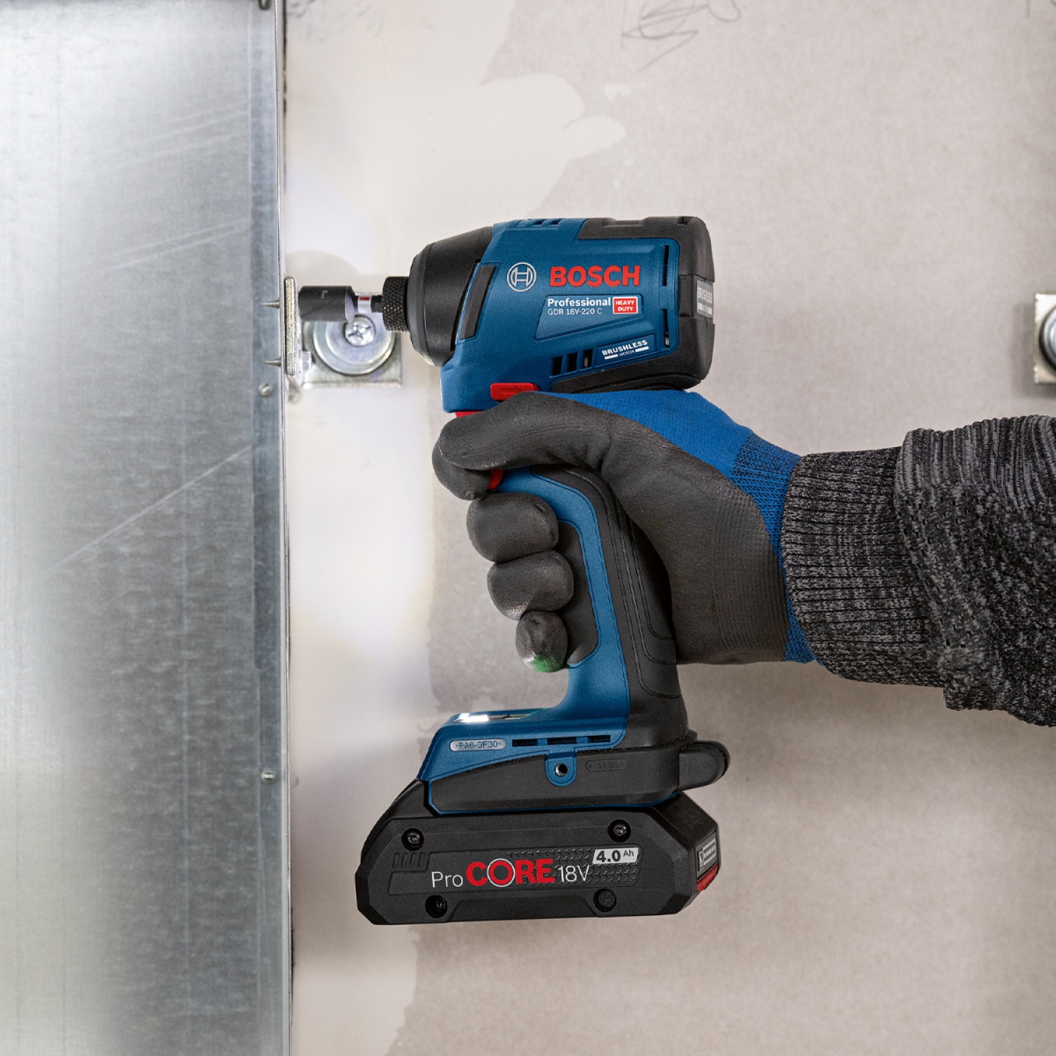 BOSCH ไขควงกระแทกไร้สาย 18V 220 Nm รุ่น GDR18V-220C (เฉพาะเครื่อง)