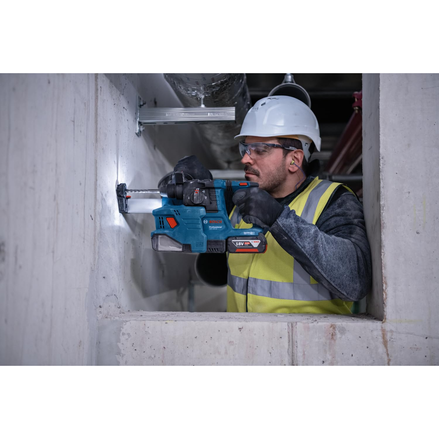 BOSCH เครื่องเก็บฝุ่นต่อกับสว่าน GBH 185 LI  รุ่น GDE12