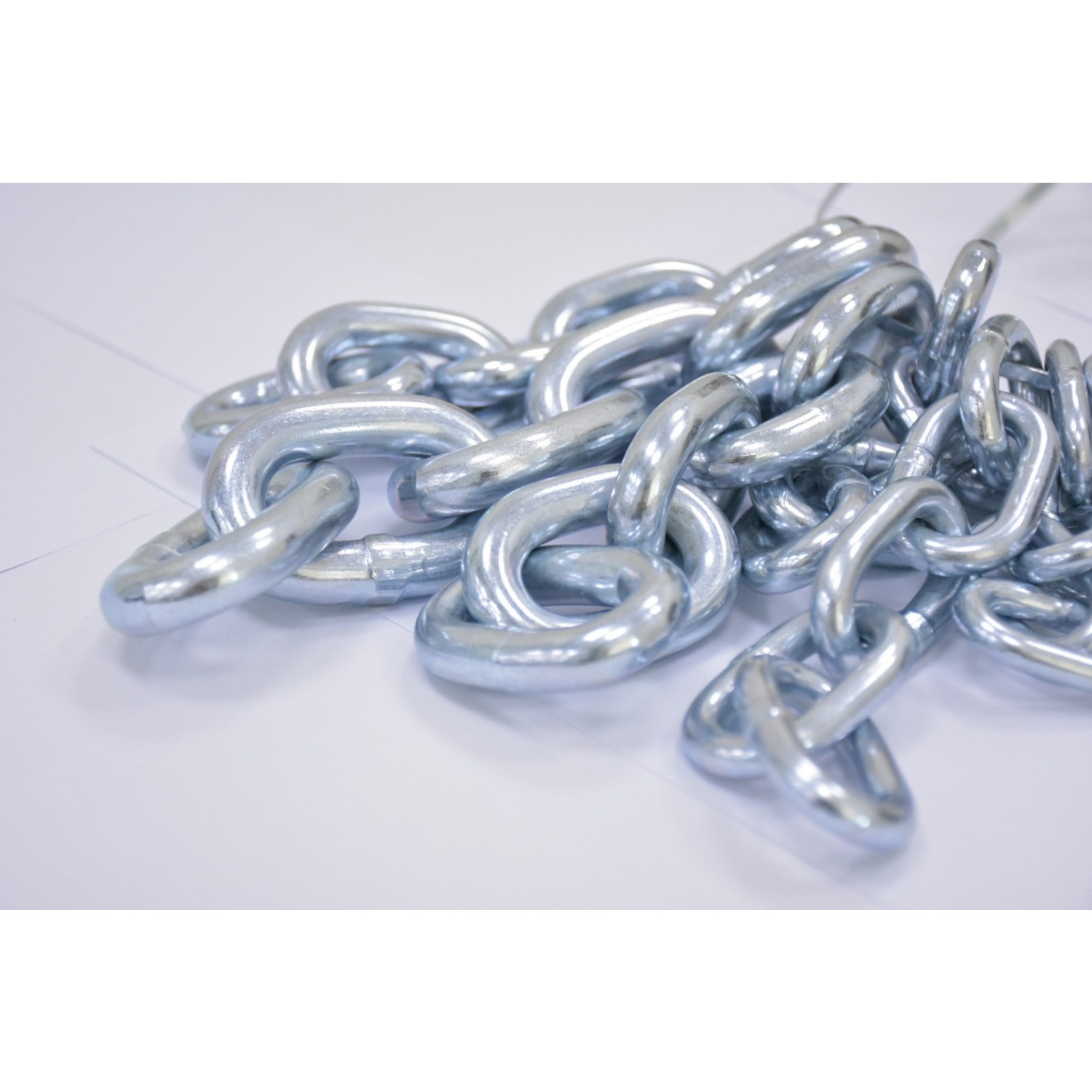 THAI KOON CHAIN โซ่เหล็ก ชุบซิงค์ ขนาด 4 มม. (แพ็คยาว 5 เมตร)