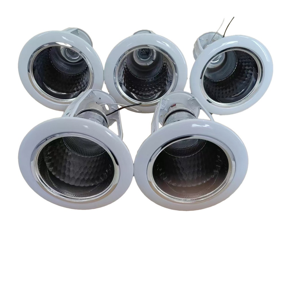V.E.G. โคมดาวน์ไลท์แบบฝังฝ้าหน้ากลม ขอบขาว 4 นิ้ว E27 รุ่น A4002W-5 Pack 5 Pcs