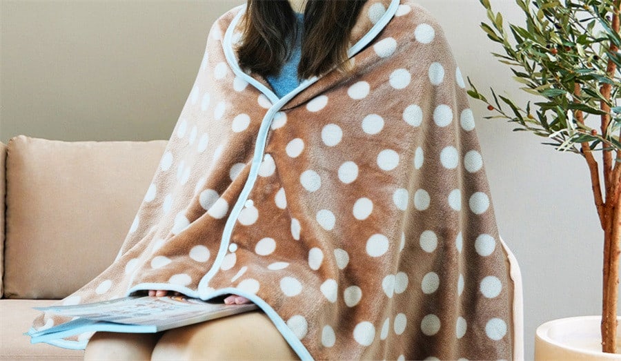 Truffle ผ้าห่ม รุ่น Tama-05ขนาด 90x152 ซม. สีน้ำตาล