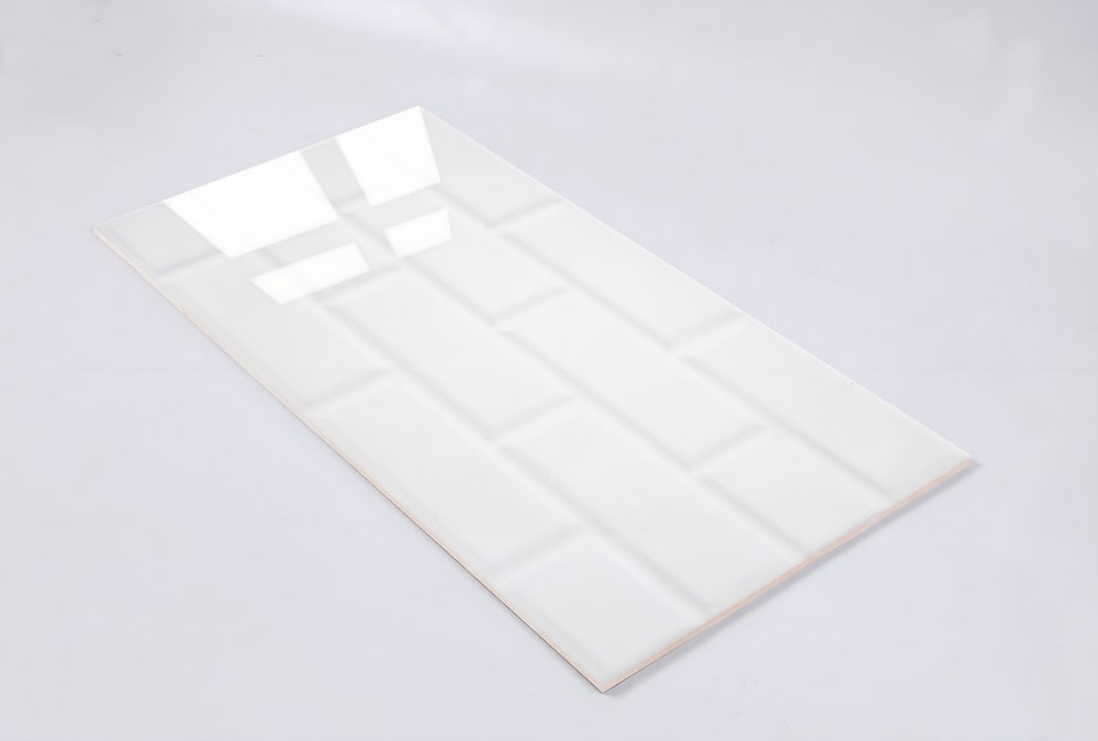 Marbella กระเบื้องเซรามิคปูผนัง 25X40 ซม. รุ่น บริค-ไวท์ SRE2509 (N) Gloss (15P)