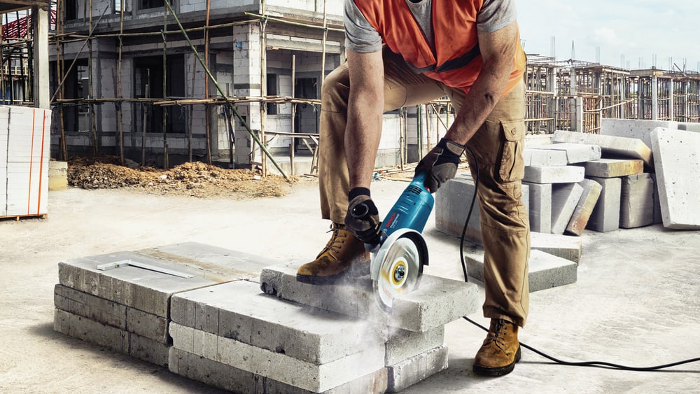 BOSCH เครื่องเจียร์ 7นิ้ว 2200W รุ่น GWS2200-180