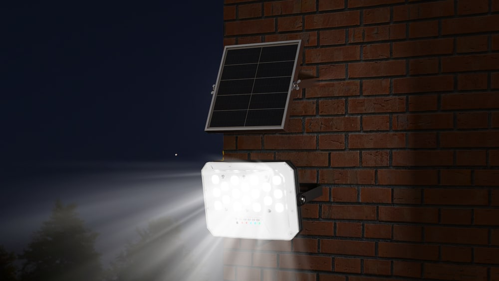 EILON โคมฟลัดไลท์โซล่าเซลส์ MOON KNIGHT รุ่นTP-S-FL-50DL +รีโมท Monocrystalline silicon 50W แสงเดย์ไลท์