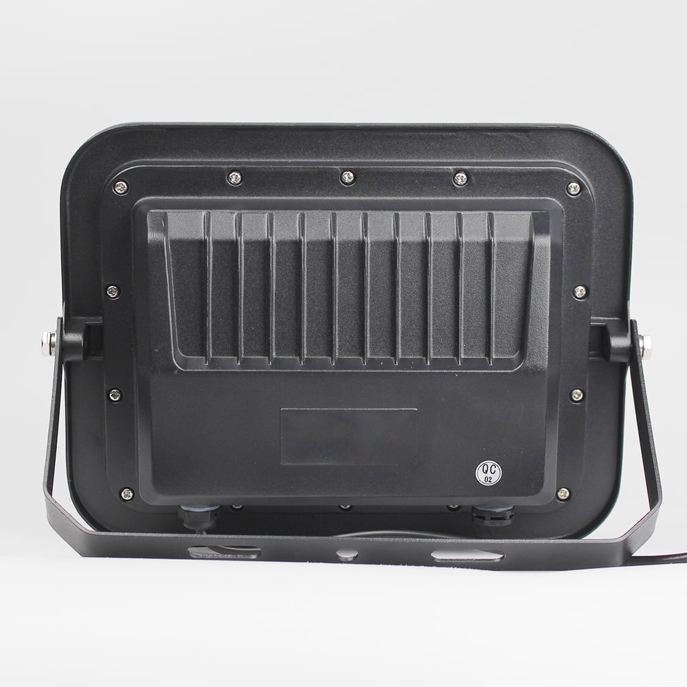 EILON โคมฟลัดไลท์โซล่าเซลส์ 100วัตต์ รุ่นZQ-YX-100W +รีโมท IP65 แสงขาวธรรมชาติ สีดำ