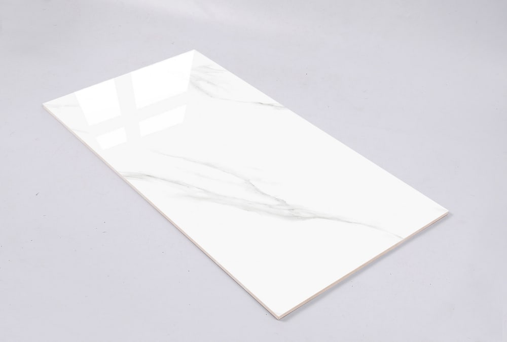 Marbella 60x120 ซม. กระเบื้องพอร์ซเลน รุ่น ลิโน่ไวท์ D12701 (2P/1.44 ตร.ม.) Gloss Random