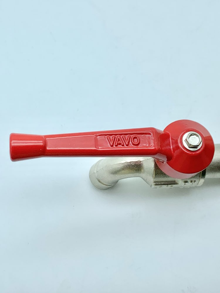 VAVO ก๊อกน้ำทองเหลือง 1/2" ด้ามแดง