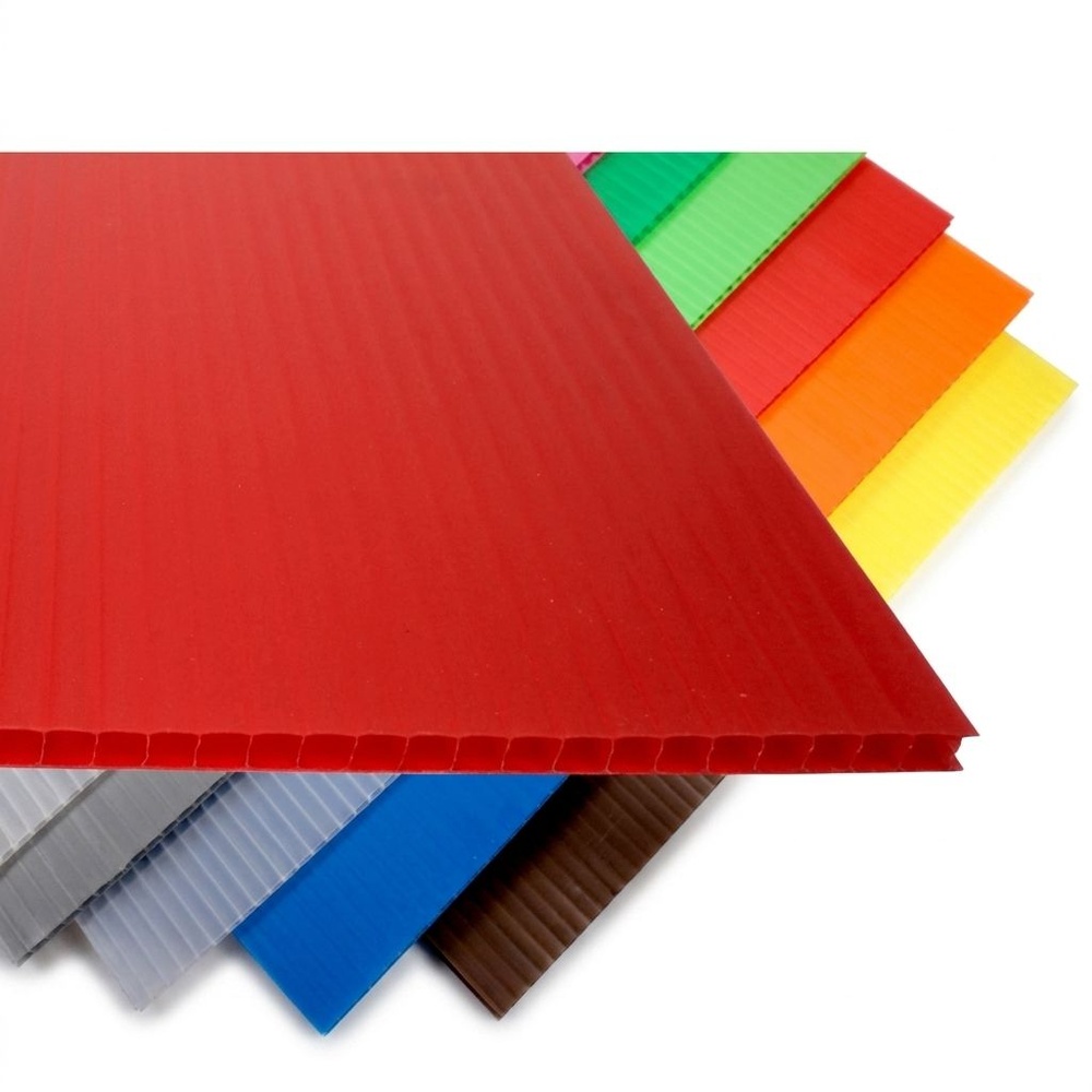 ฟิวเจอร์บอร์ด สีแดง หนา3มม.x130.x245ซม.STA