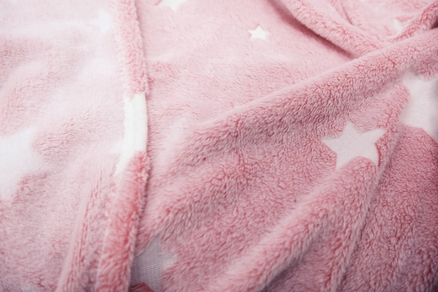 Truffle ผ้าห่ม รุ่น Momo-02 ขนาด 130x170 ซม. สีชมพู