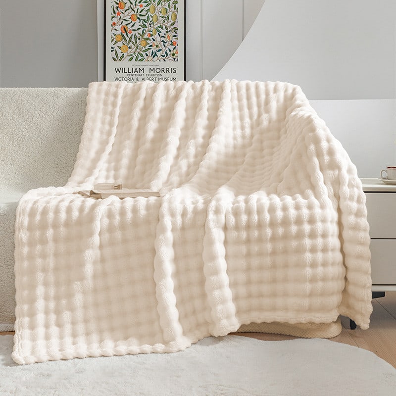 Truffle ผ้าห่ม รุ่น Nako-02 ขนาด 150x200 ซม. สีครีม