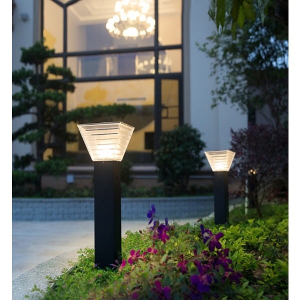 EILON โคมไฟสนามโซล่าเซลล์โคมไฟทรงเหลี่ยม ขั้วE27 รุ่น SF-GLE120 สีดำ