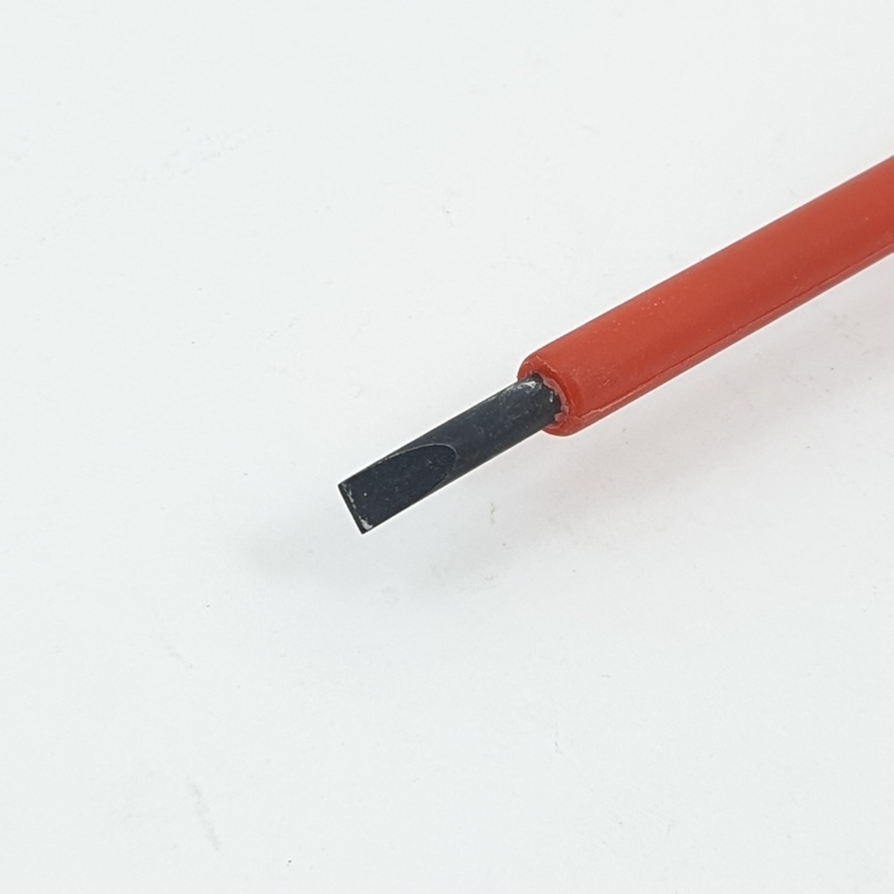 HUMMER ไขควงปากแบนหุ้มฉนวน รุ่น WT-925 ขนาด 3X100มม.