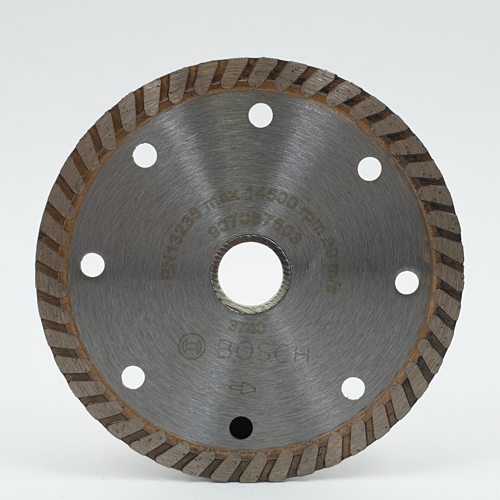 BOSCH ใบเพชร 4 นิ้ว ตัดกระเบื้อง/คอนกรีต/แกรนิต Universal Turbo รุ่น #740