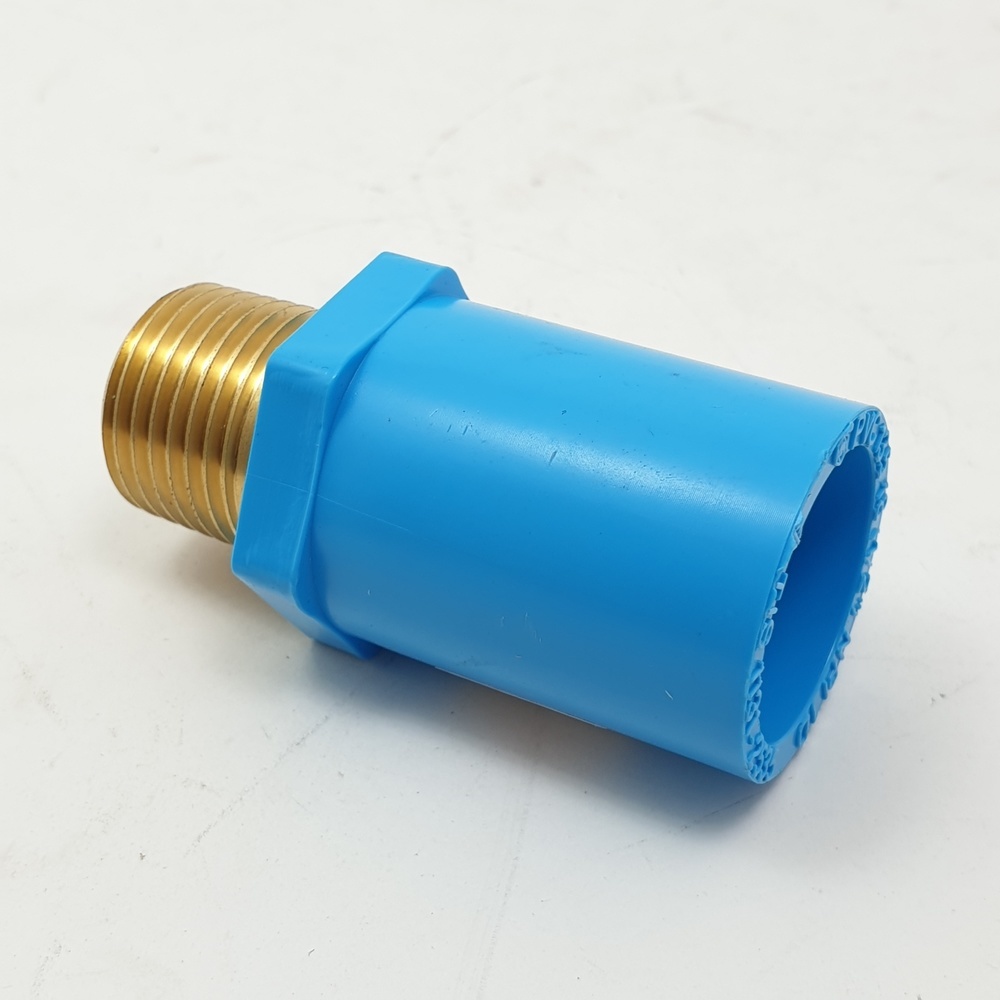 SCG ข้อต่อตรงเกลียวนอกทองเหลือง หนา 1/2"(18) ชั้น 13.5 สีฟ้า