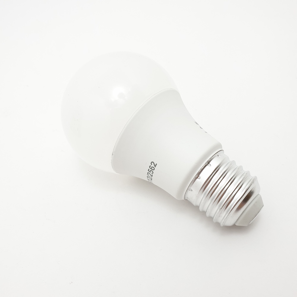 RACER หลอดไฟ LED Bulb E27 7W รุ่น KATIE แสงวอร์มไลท์