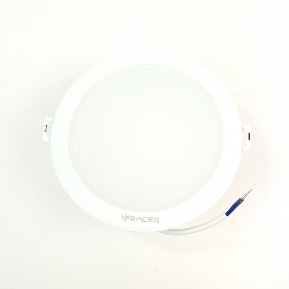 RACER โคมดาวน์ไลท์ LED แบบฝังฝ้าหน้ากลม 4นิ้ว 9W รุ่น EVO TECH แสงวอร์มไวท์