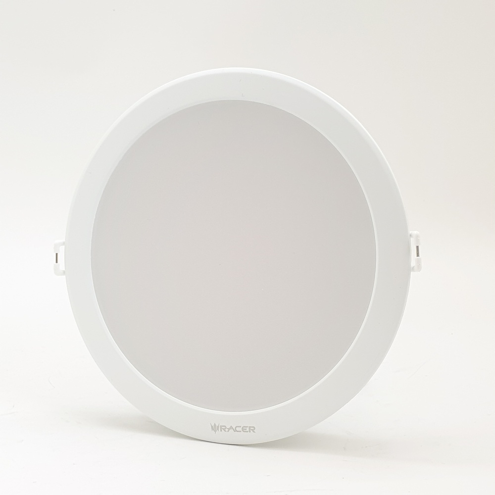 RACER โคมดาวน์ไลท์ LED แบบฝังฝ้าหน้ากลม 6นิ้ว 18W รุ่น EVO TECH แสงวอร์มไวท์