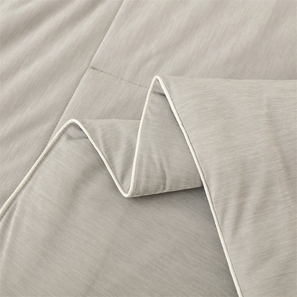 Truffle ผ้าห่มเย็น รุ่น Mina-04 ขนาด 150x200x3 ซม. สีเทาอ่อน