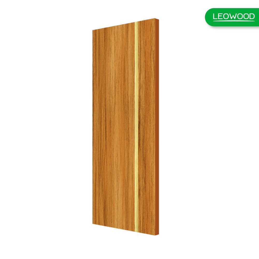 ประตู iDoor Premium Metal Line IPM72 เส้นกลาง/สีทอง 1เส้น 90x200 ซม.สี Brazilian teak LEOWOOD