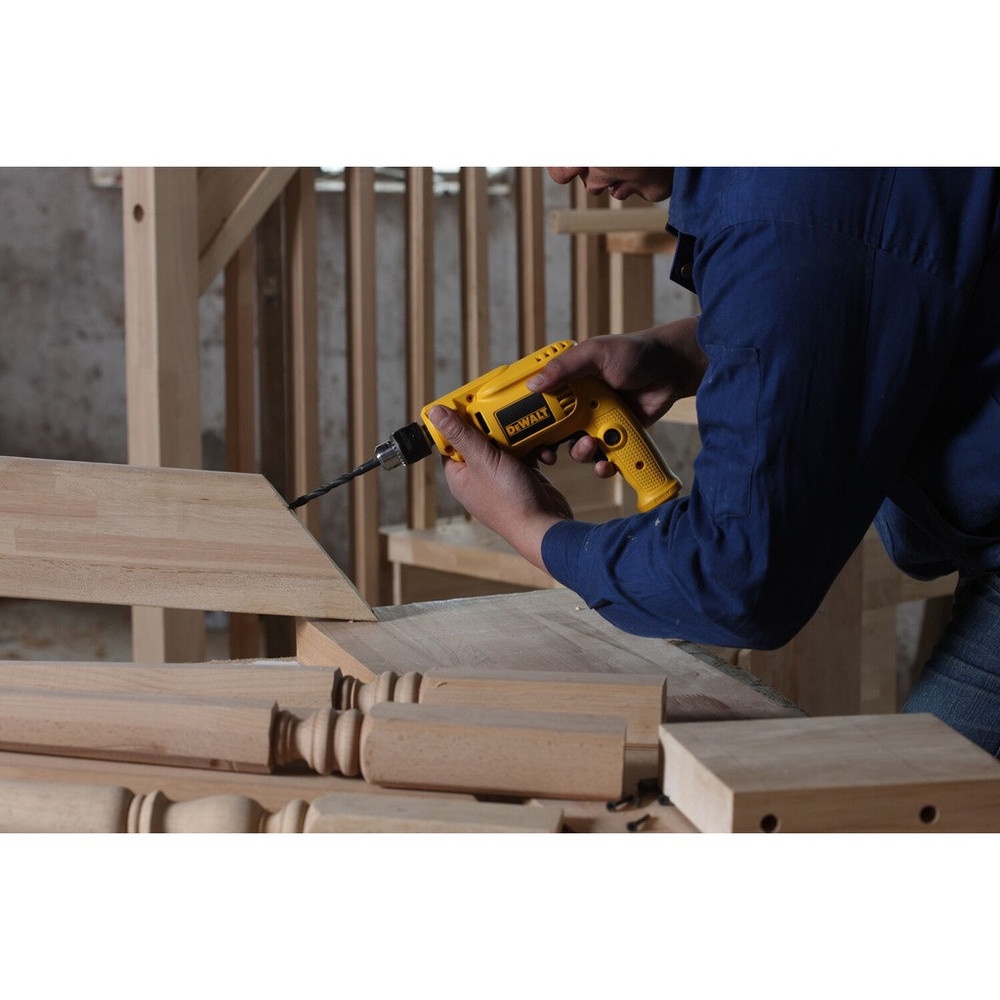 DEWALT สว่านไฟฟ้า 10มม. 550W รุ่น DWD014-B1