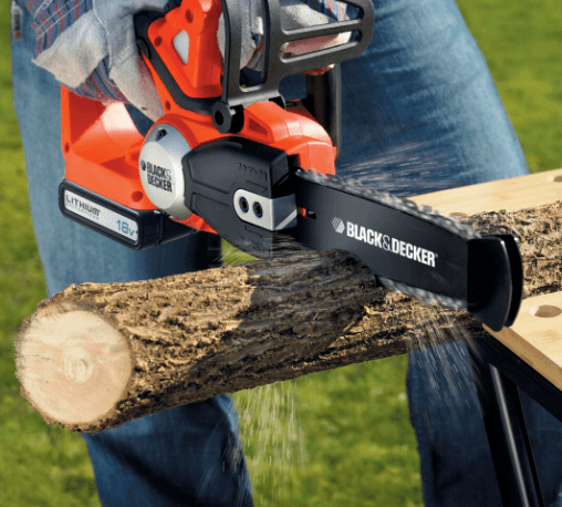 BLACK+DECKER เลื่อยโซ่ไร้สายพร้อมแบตเตอรี่ 20V รุ่น GKC1820L20-QW