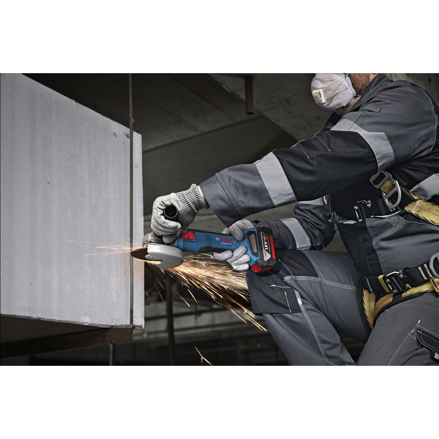 BOSCH เครื่องเจียร์ 4 นิ้ว ไร้สาย 18V รุ่น GWS18V-8 (เฉพาะเครื่อง)