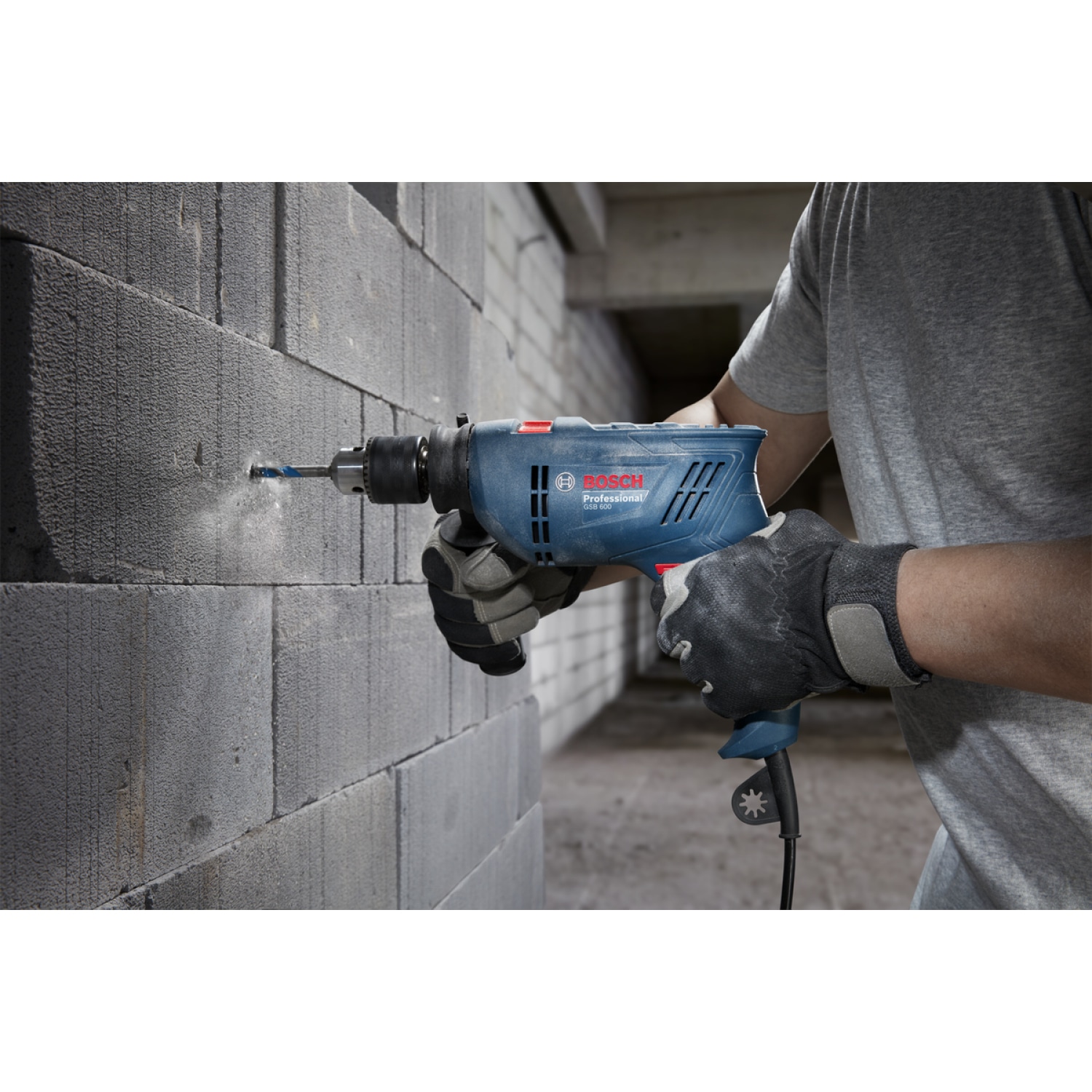 BOSCH สว่านกระแทก 1/2 นิ้ว(13mm) 600W รุ่น GSB600