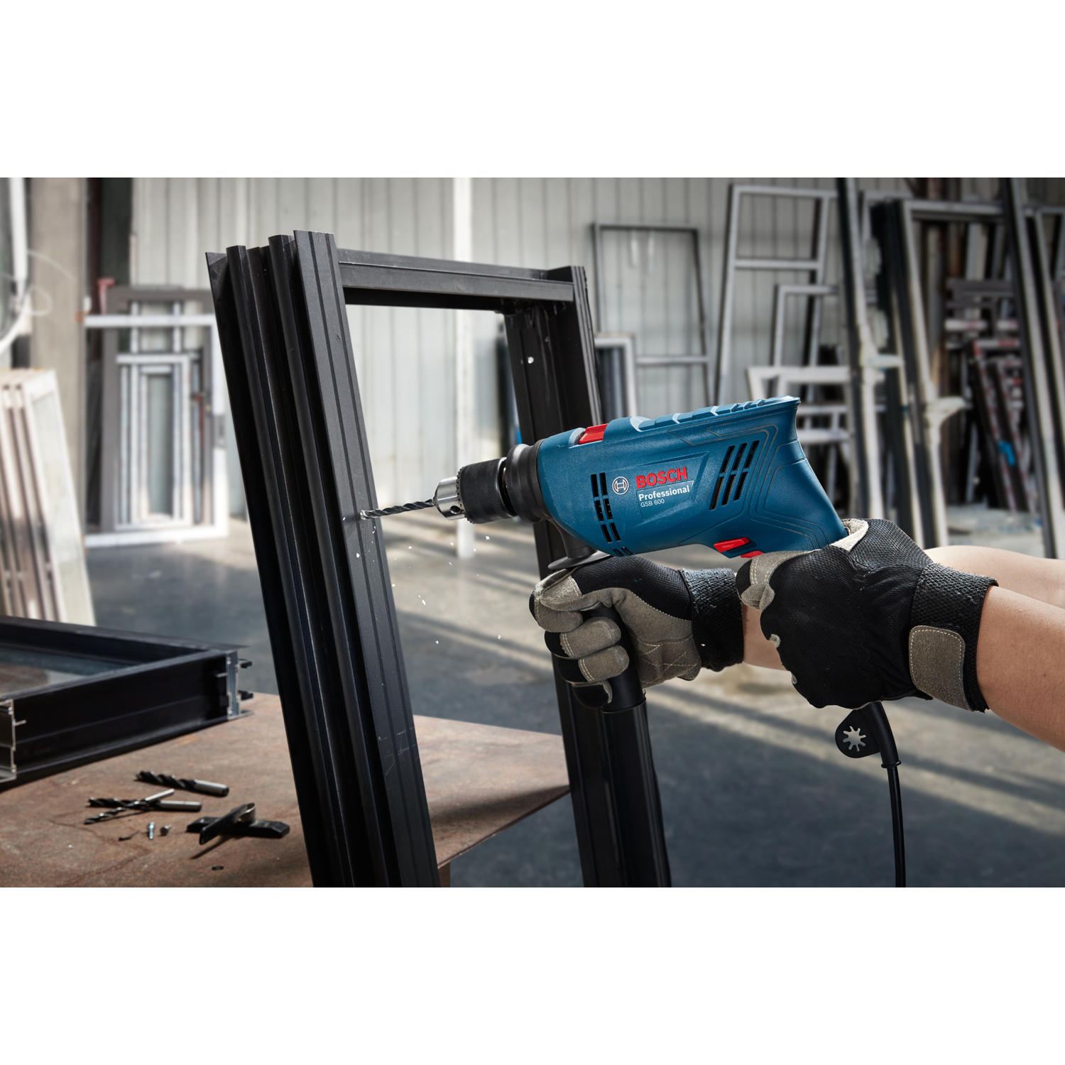 BOSCH สว่านกระแทก 1/2 นิ้ว(13mm) 600W รุ่น GSB600