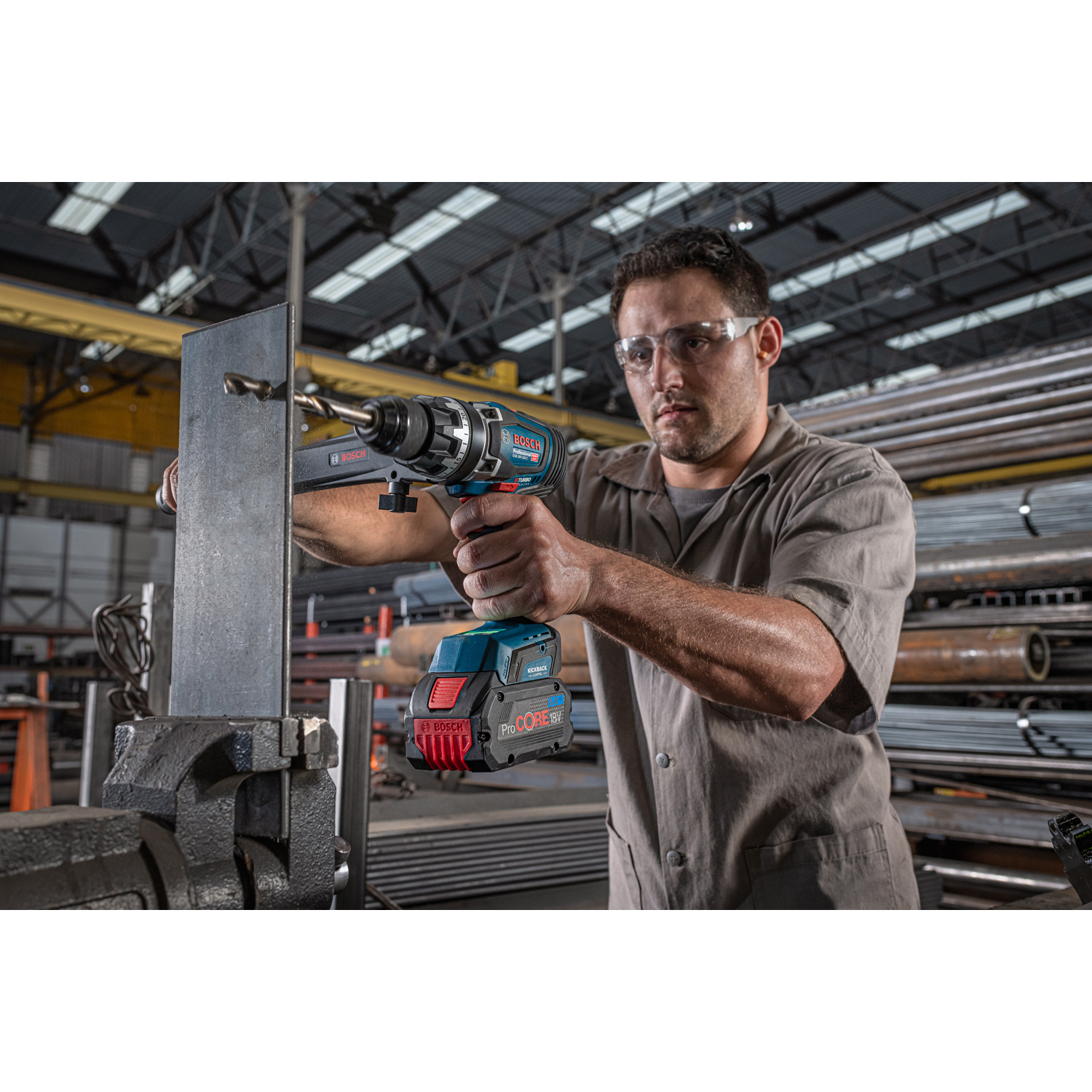 BOSCH สว่านกระแทกไร้สาย 18V Bi-Turbo รุ่น GSB18V-150C (เฉพาะเครื่อง)
