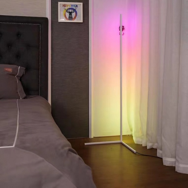 EILON โคมไฟตั้งพื้นโมเดิร์น RGB 20w พร้อมรีโมท สูง 1.45m รุ่น ALD-02 สีขาว