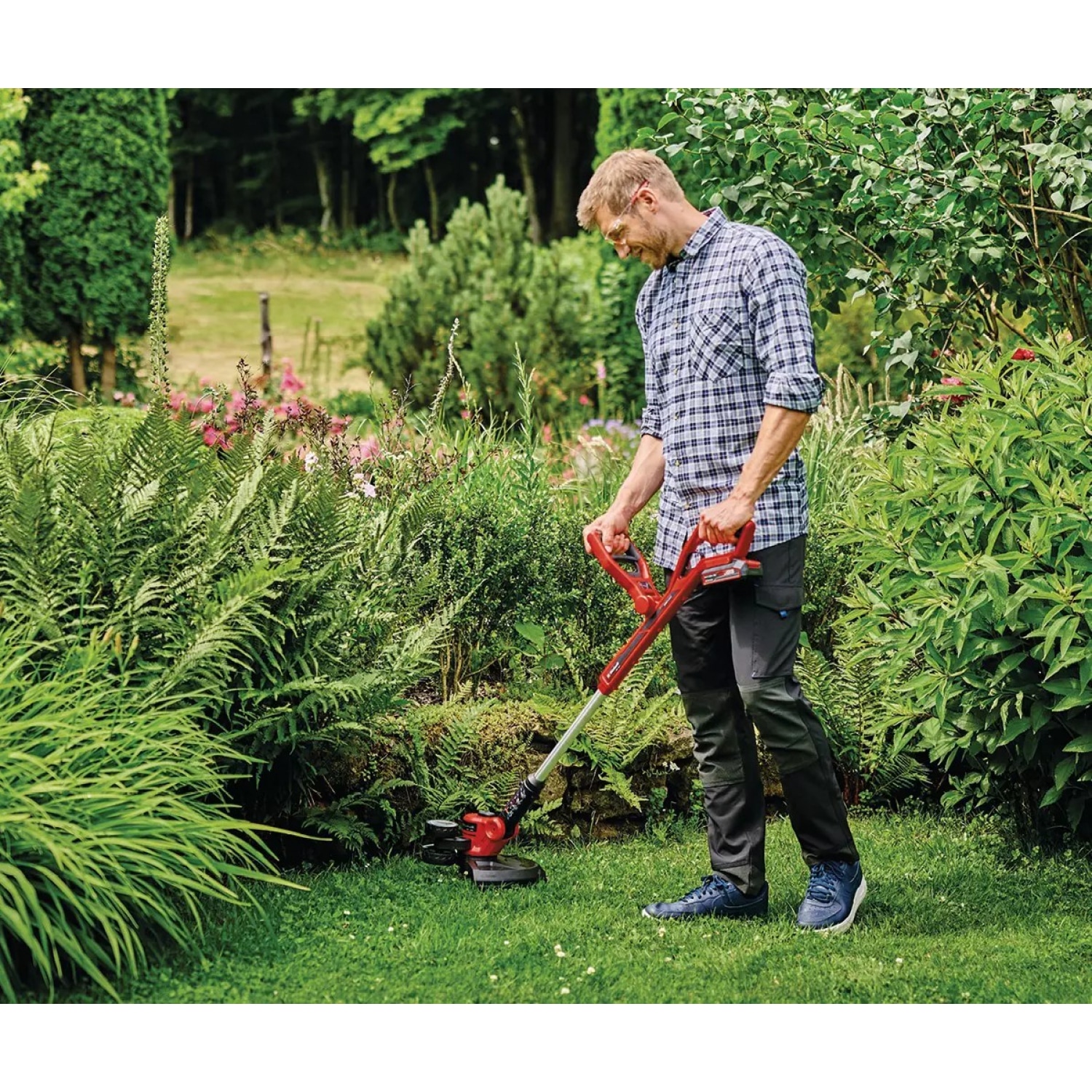 Einhell เครื่องเล็มหญ้าไร้สาย ขนาด 18V เส้นผ่าศูนย์กลางการตัด 30cm. รุ่น GE-CT 18/30 Li Solo
